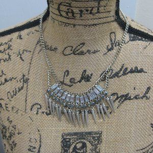 NWOT Guess rhinestone chain statement necklace